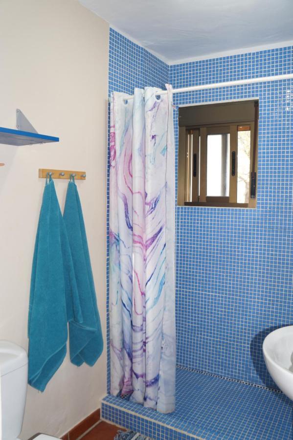 Vine Ridge Studio And Apartment Comares Екстериор снимка